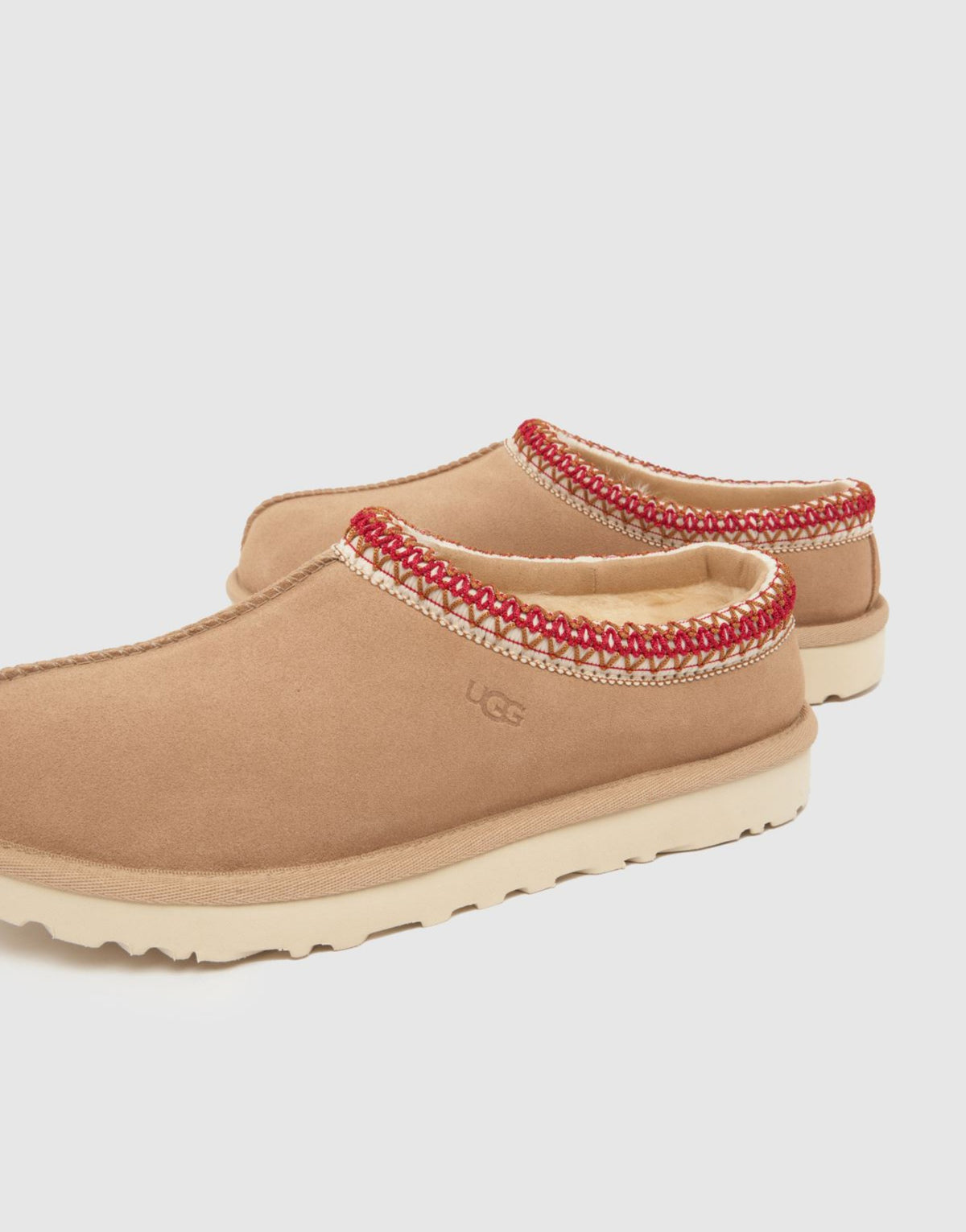  UGG Tasman in Sand